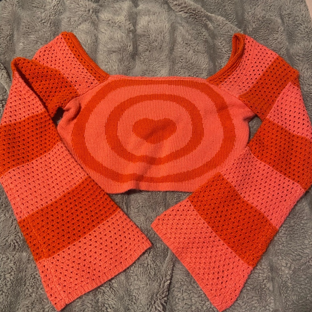 Heart Crop Knotted Long Sleeve